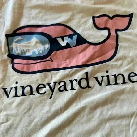 Vineyard vines long sleeve - Picture 1 of 4